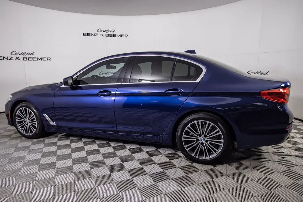 BMW 5 Series photo 10