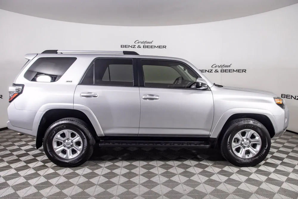 Toyota 4Runner photo 4
