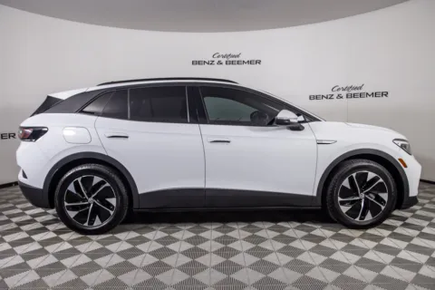 More photos of 2021 Volkswagen ID.4 Pro at Certified Benz & Beemer, AZ