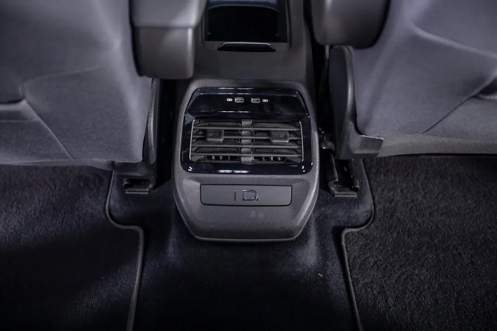 Volkswagen ID.4 photo 23