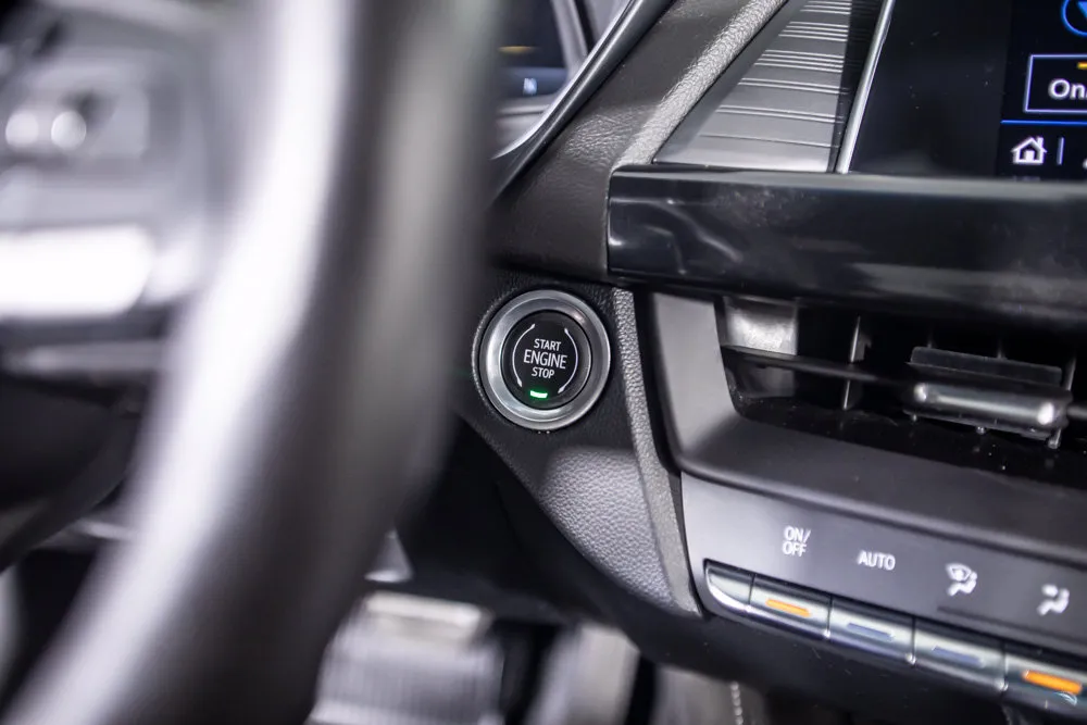 Cadillac CT4 photo 32