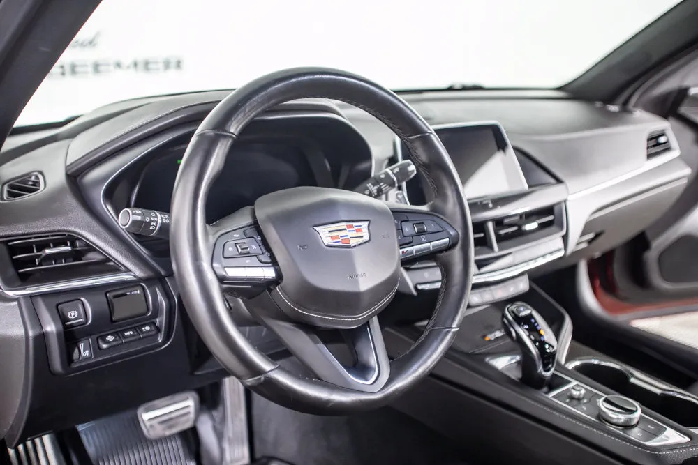 Cadillac CT4 photo 20