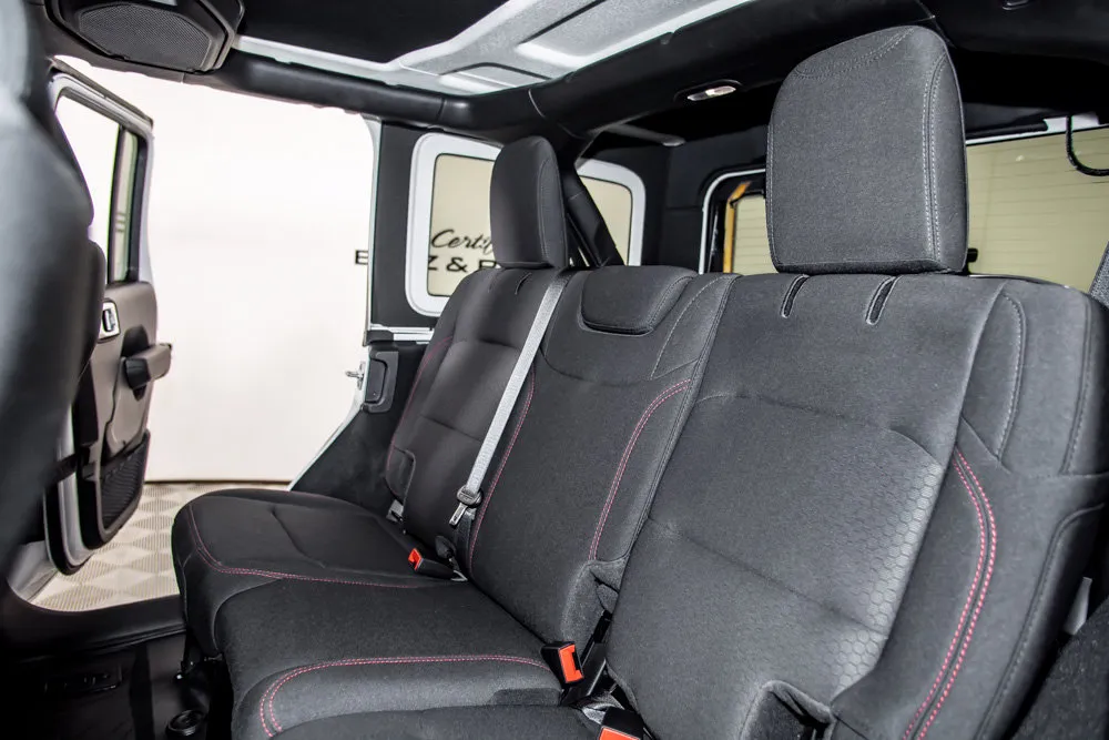Jeep Wrangler photo 14