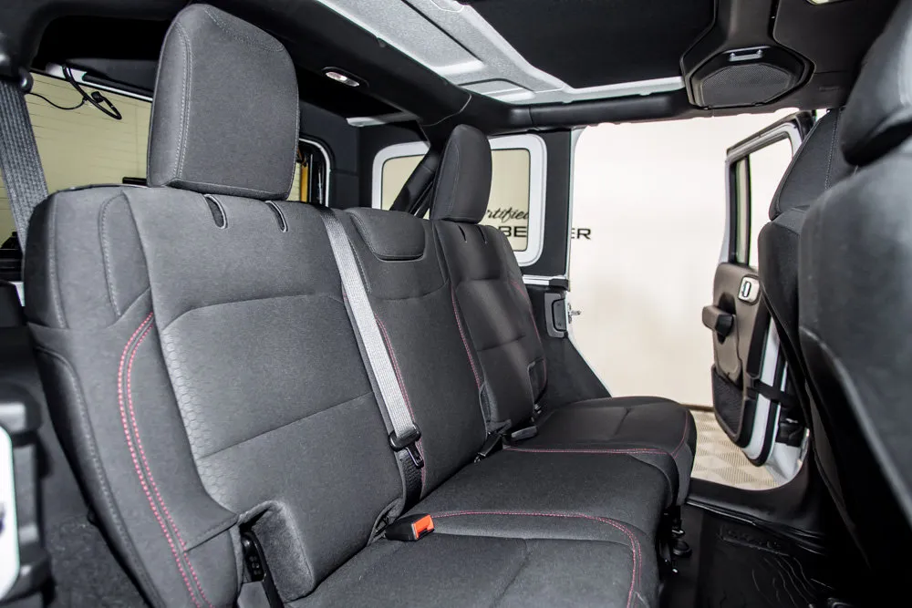 Jeep Wrangler photo 16