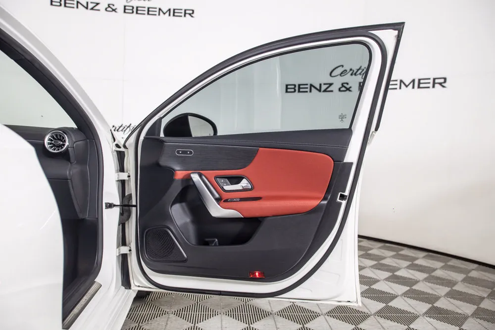Mercedes-Benz A-Class photo 19