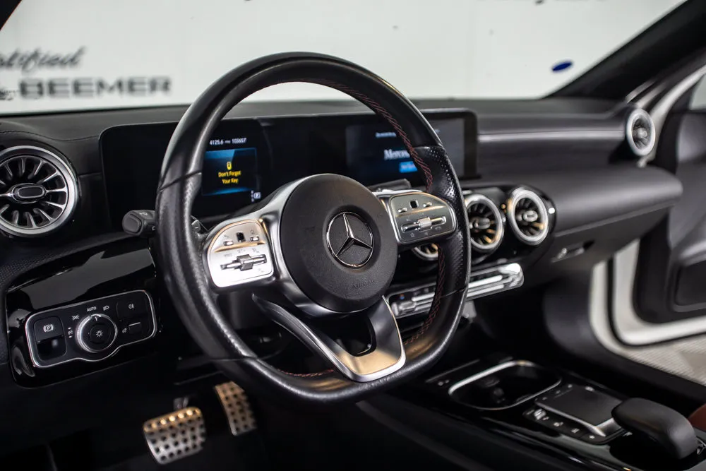 Mercedes-Benz A-Class photo 21