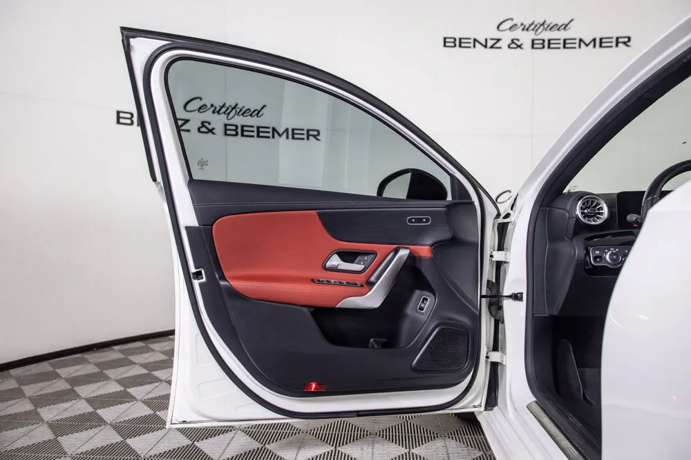 Mercedes-Benz A-Class photo 17
