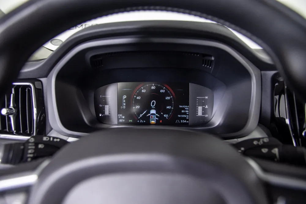 Volvo XC60 photo 23