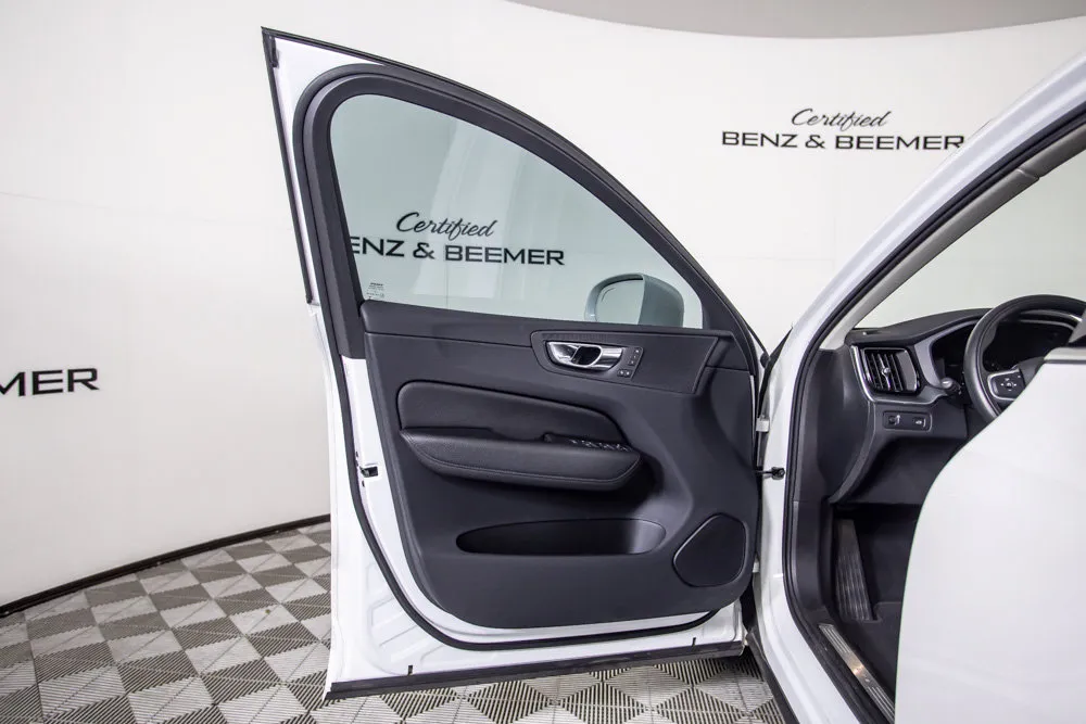 Volvo XC60 photo 17