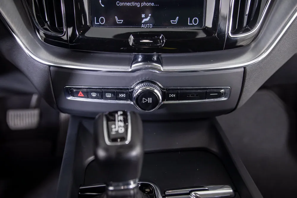 Volvo XC60 photo 29