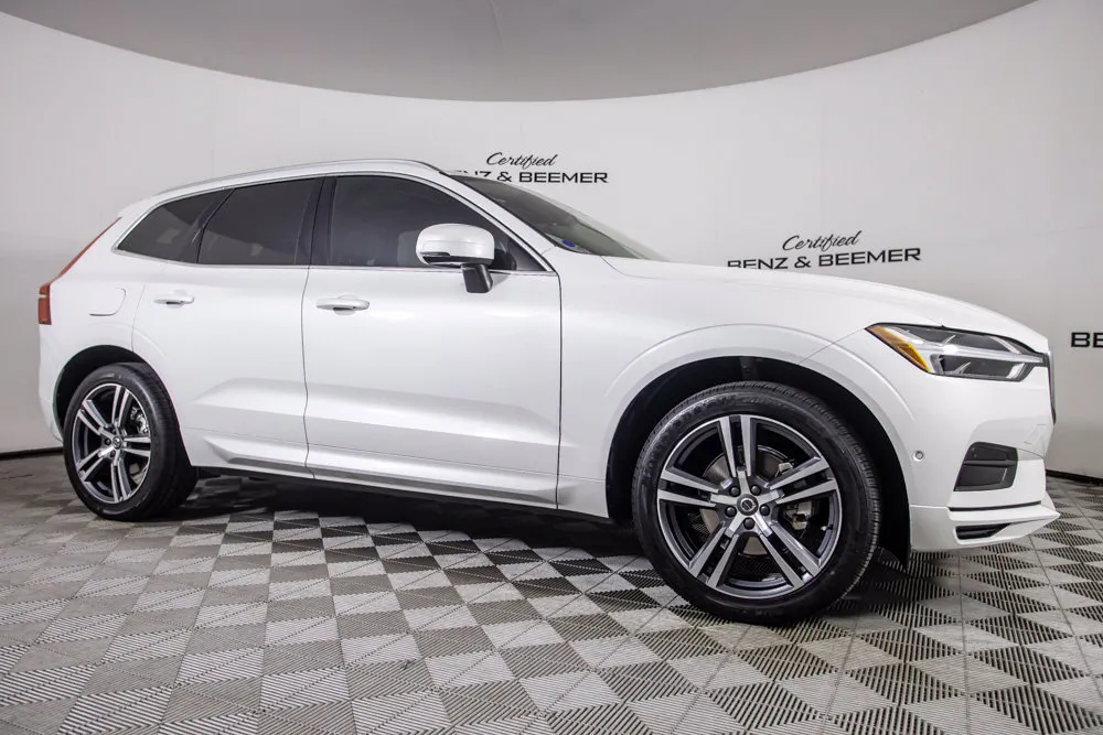 Volvo XC60 photo 2