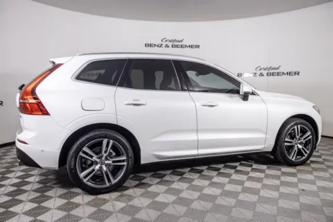 More photos of 2019 Volvo XC60 T5 Momentum at Certified Benz & Beemer, AZ