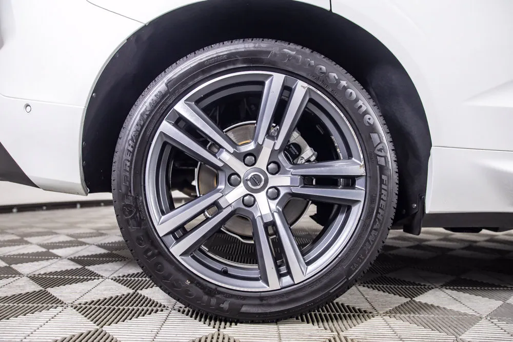 Volvo XC60 photo 40