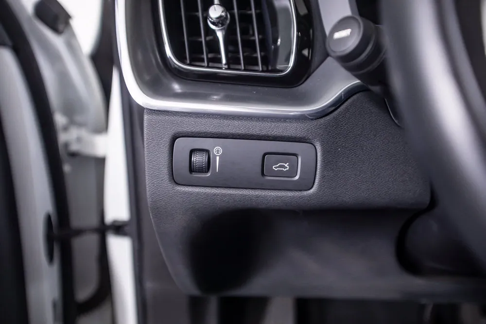 Volvo XC60 photo 34