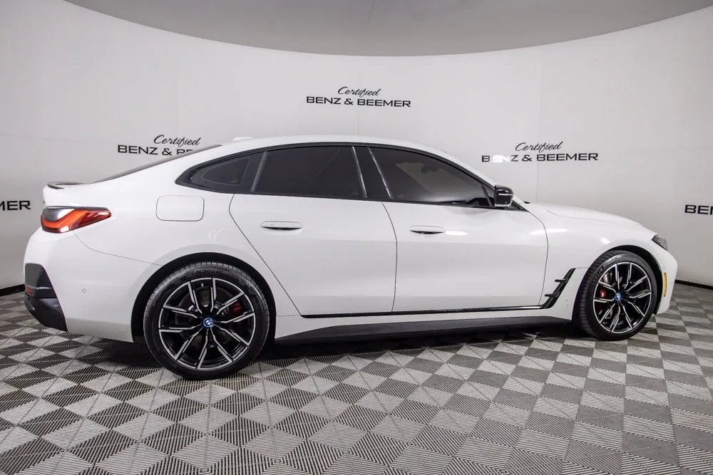 BMW i4 photo 4