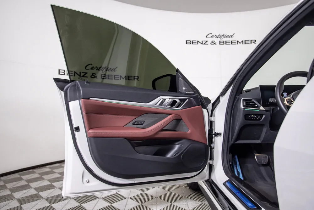 BMW i4 photo 17