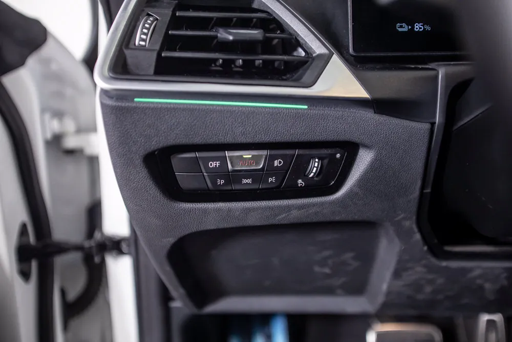 BMW i4 photo 35