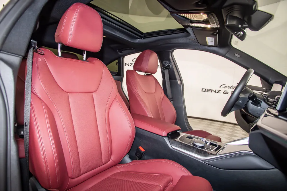BMW i4 photo 16
