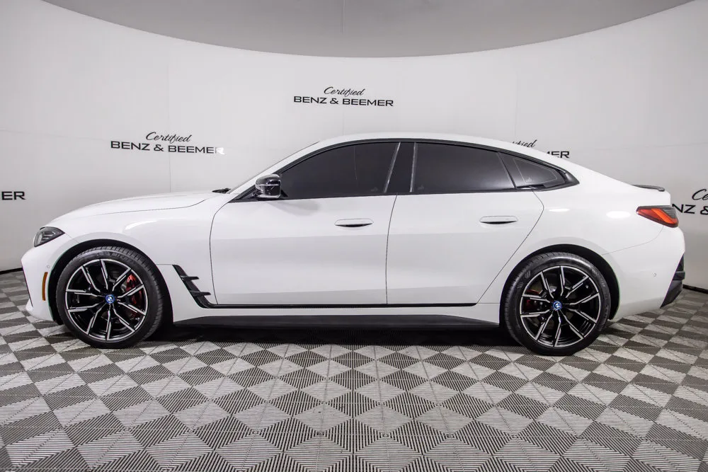 BMW i4 photo 10
