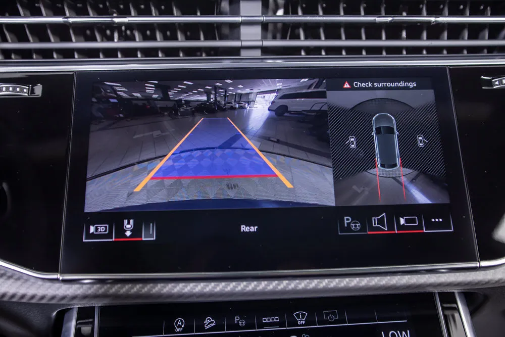 Audi SQ8 photo 33
