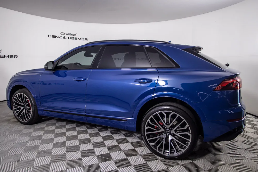 Audi SQ8 photo 11