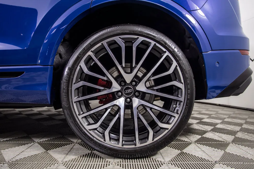 Audi SQ8 photo 44