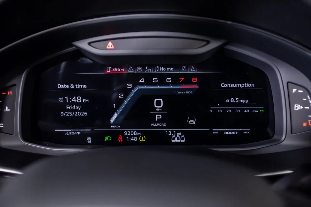 Audi SQ8 photo 29