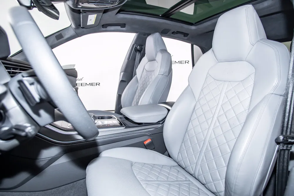 Audi SQ8 photo 13