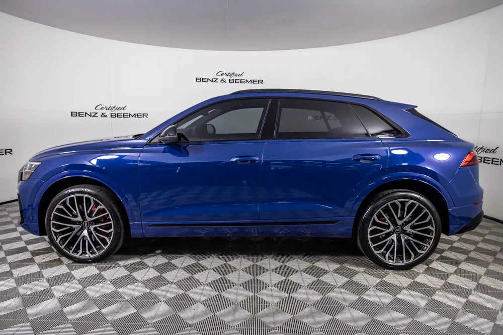 Audi SQ8 photo 10