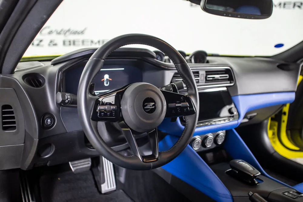 Nissan Z photo 21