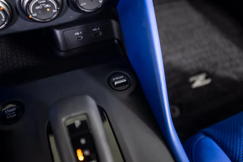 Nissan Z photo 33