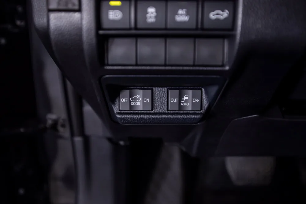 Toyota Tacoma photo 38