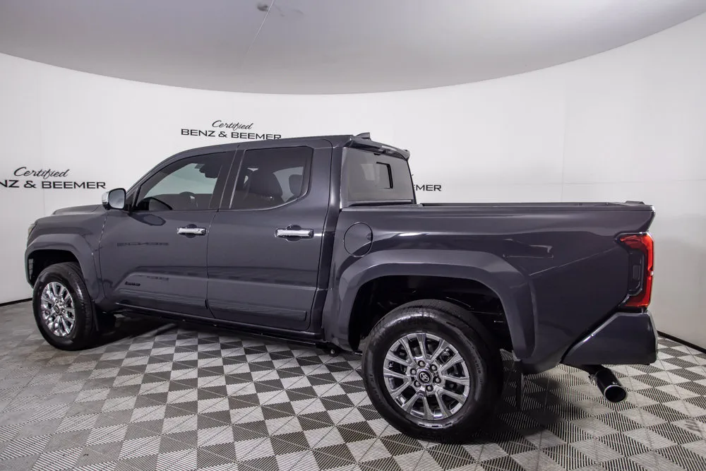 Toyota Tacoma photo 10
