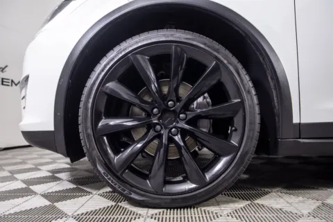 More photos of 2018 Tesla Model X at Certified Benz & Beemer, AZ