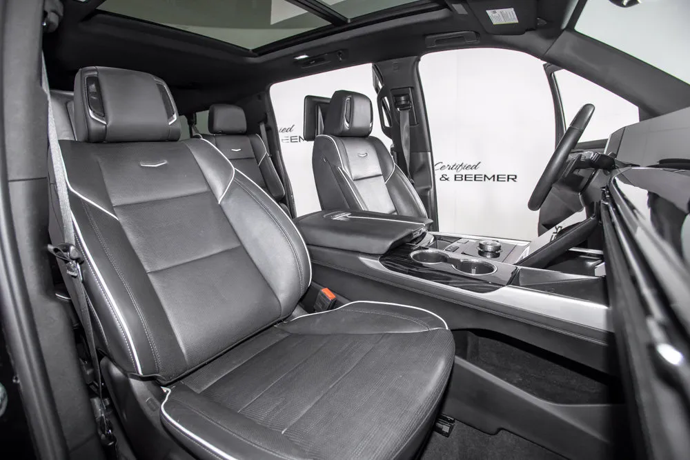 Cadillac Escalade ESV photo 16