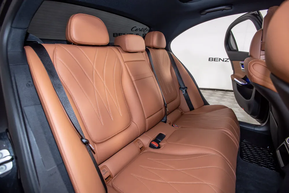 Mercedes-Benz C-Class photo 15