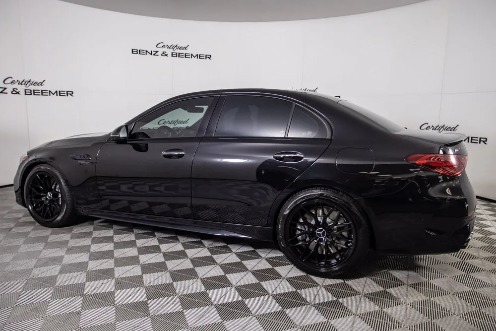 Mercedes-Benz C-Class photo 11
