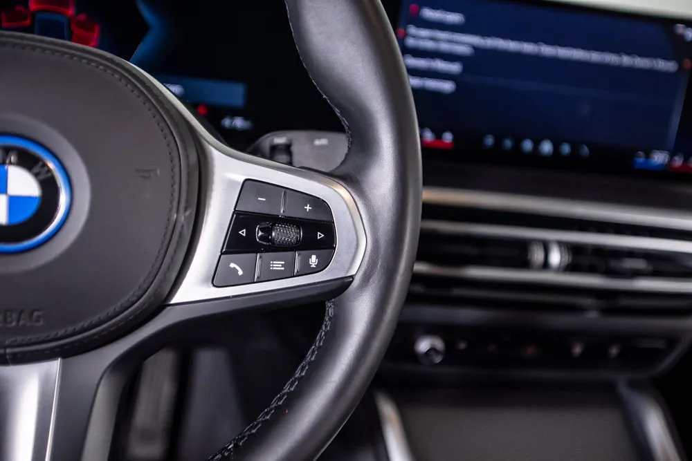 BMW i4 photo 38