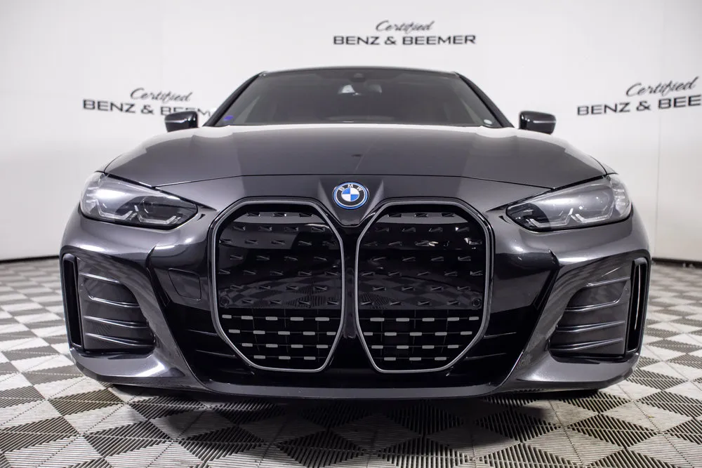 BMW i4 photo 5