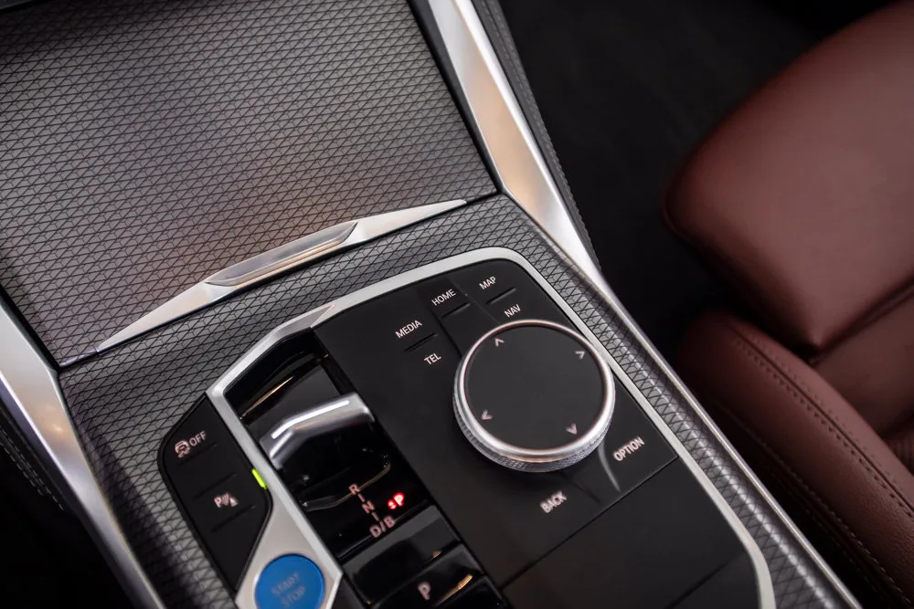 BMW i4 photo 32