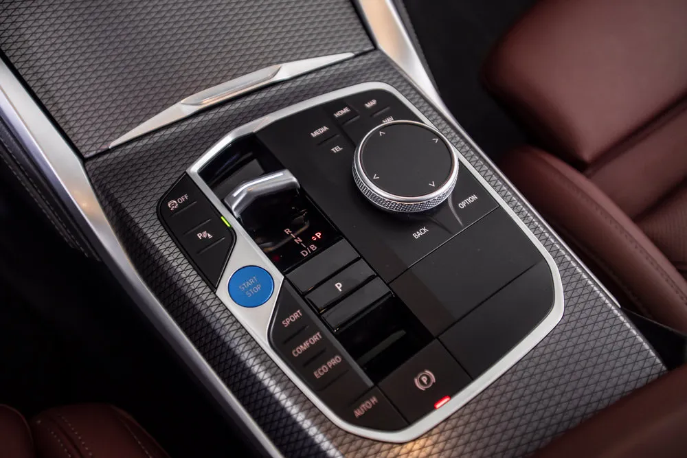BMW i4 photo 33