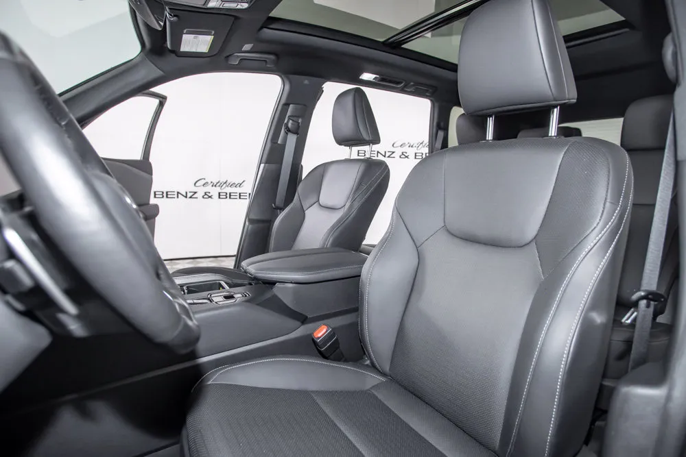 Lexus TX photo 13