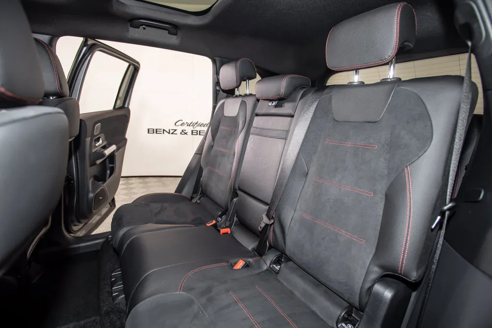 Mercedes-Benz GLB photo 15