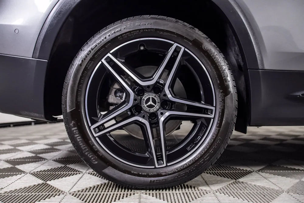 Mercedes-Benz GLB photo 42