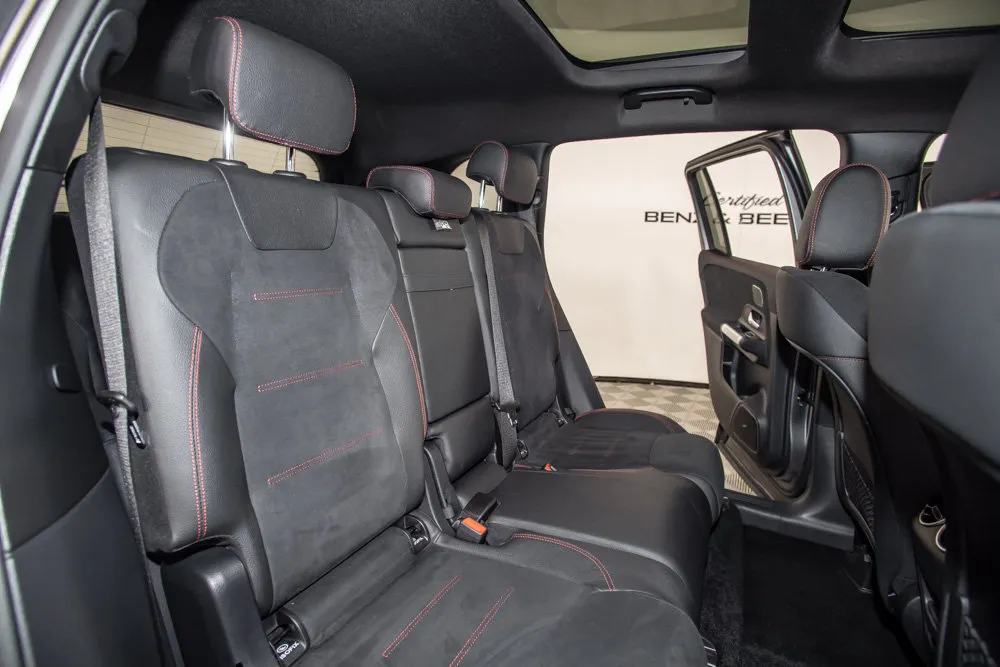 Mercedes-Benz GLB photo 19