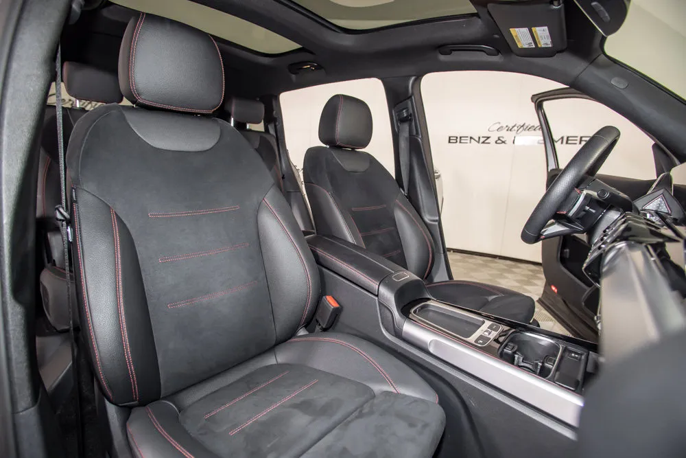 Mercedes-Benz GLB photo 20