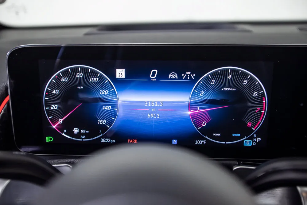 Mercedes-Benz GLB photo 28