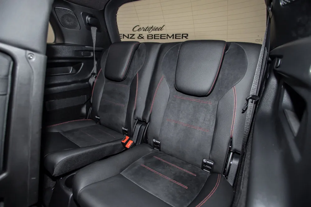 Mercedes-Benz GLB photo 16