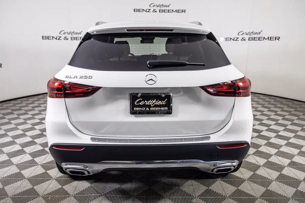 Mercedes-Benz GLA photo 7