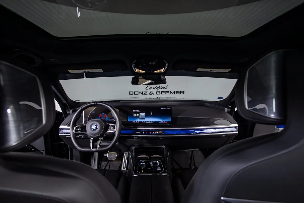 BMW i7 photo 22